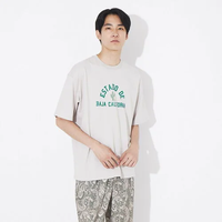 【SALE／50%OFF】ABAHOUSE LASTWORD サボテンカレッジロゴ Tシャツ アバハウス トップス カットソー・Tシャツ ベージュ ホワイト【送料無料】