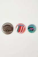 【SALE／50%OFF】RODEO CROWNS WIDE BOWL 90's ASSORT BADGE ロデオクラウンズワイドボウル ファッション雑貨 その他のファッション雑貨 レッド ピンク ブルー