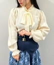 【SALE／25%OFF】axes femme POETIQUE シフォンボウタイ付ニットプルオーバー アクシーズファム トップス ニット ホワイト ブラック ピンク