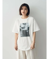 【SALE／30%OFF】YECCA VECCA フォトプリントTee イェッカヴェッカ トップス カットソー・Tシャツ ホワイト ベージュ