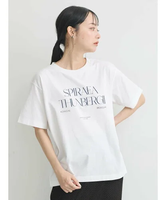 【SALE／35%OFF】earth music&ecology アソートグラフィックレギュラーT アースミュージック&エコロジー トップス カットソー・Tシャツ レッド