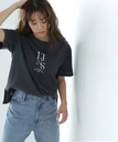 NATURAL BEAUTY BASIC バーティカルロゴボクシーTシャツ ナチュラルビューティベーシック トップス カットソー・Tシャツ グレー ホワイト