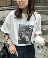 Discoat 【SNSで話題!】レタリングフォトTシャツ【ユニセックス】 ディスコート トップス カットソー・Tシャツ ブルー ピンク