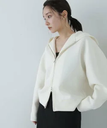 【SALE／30%OFF】NATURAL BEAUTY BASIC ダンボールシリーズ フーディーフォルムブルゾン 24AW ナチュラルビューティベーシック トップス カットソー・Tシャツ ホワイト グレー【送料無料】