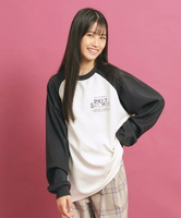 【SALE／50%OFF】PINK-latte ジェルプリントラグランプルオーバー ピンク ラテ トップス カットソー・Tシャツ ホワイト ブラック