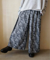 journal standard luxe Print ワイドeasyパンツ ジャーナルスタンダード ラックス パンツ その他のパンツ ブラック ブルー【送料無料】
