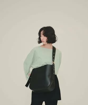 eL Big Shoulder Bag