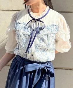 axes femme トワルドジュイ風レースプルオーバー