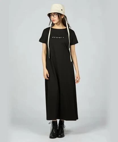 To b. by agnes b. WEB限定 WW03 ROBE アイライン スリット ワンピース