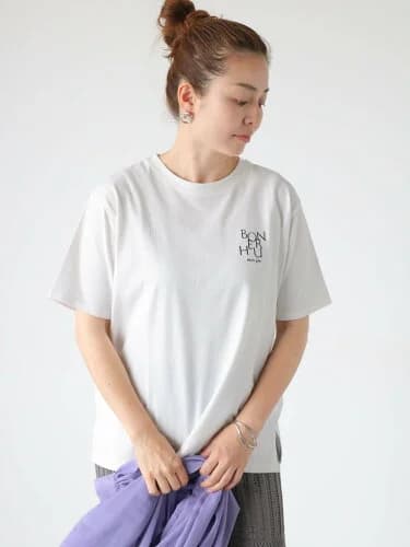 Lugnoncure エンブロイダリーTシャツ