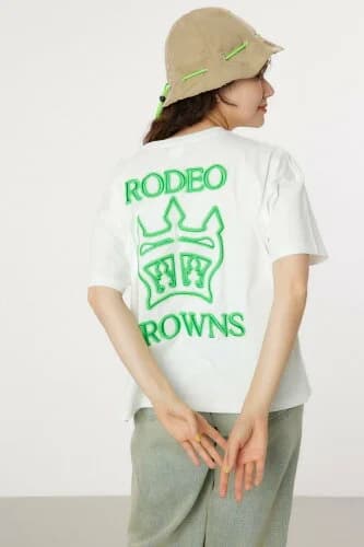 RODEO CROWNS WIDE BOWL 刺繍 クラウン Tシャツ