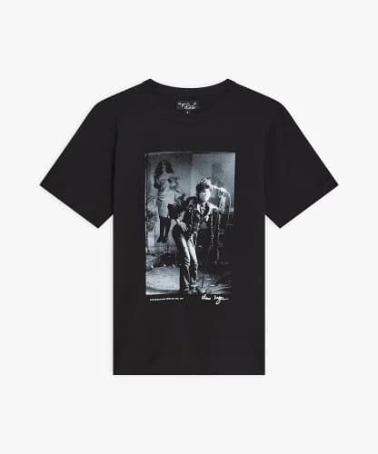 agnes b. FEMME 【ユニセックス】SES9 TS アーティストTシャツ Godlis