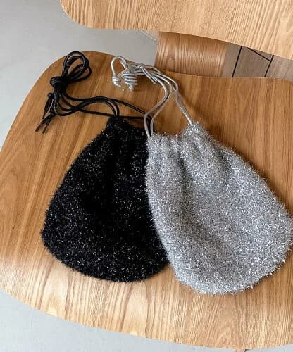 DOUX ARCHIVES 【Bosworth Arans】Gritter feather purse