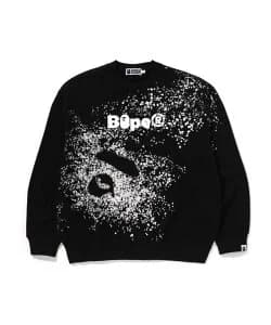 A BATHING APE SPRAY PRINT LOGO RELAXED FIT CREWNECK