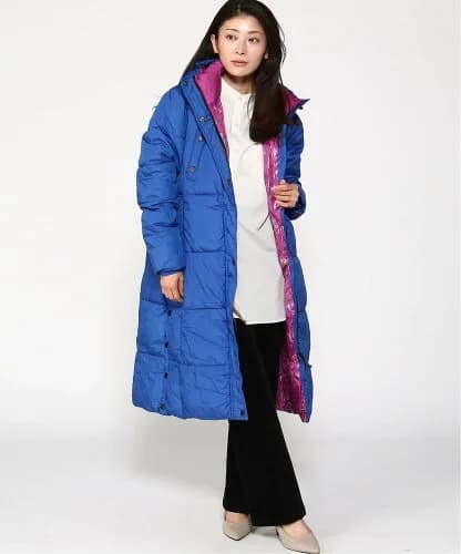 Desigual ふかふか素材のレディースストレートコート