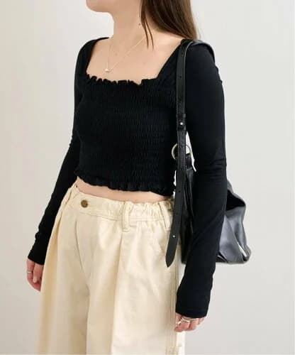 U by SPICK&SPAN 《予約》シャーリングカットトップス