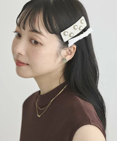 【SALE／50%OFF】earth music&ecology SET2点リボンクリップ+パール付きベロアクリップ アースミュージック&エコロジー ヘアアクセサリー その他のヘアアクセサリー ホワイト ブラック