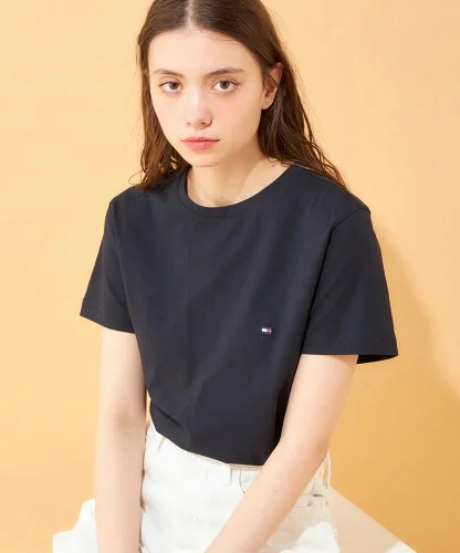 TOMMY HILFIGER ワンポイントロゴベーシックTシャツ