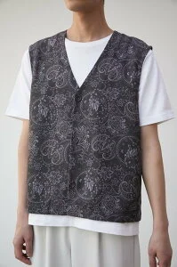 AZUL BY MOUSSY PAISLEY PATTERN VEST