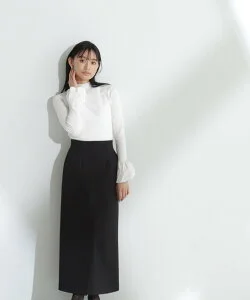 NATURAL BEAUTY BASIC カルゼスリットナロースカート