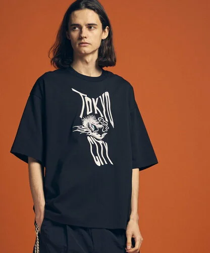 MAISON SPECIAL 「TOKYO CITY」Dragon Embroidery Prime-Over Crew Neck T-shirt