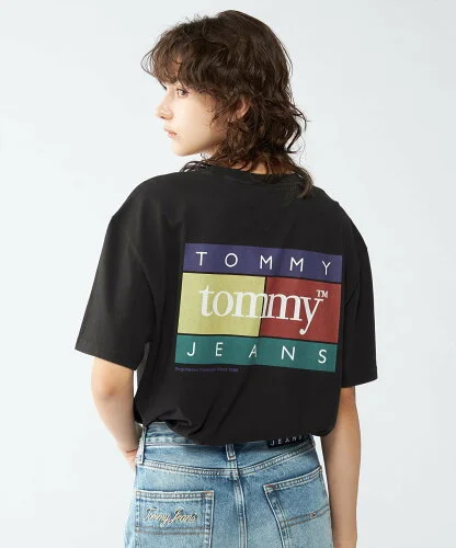 TOMMY JEANS TJM REG POP COLOR FLAG TEE EXT