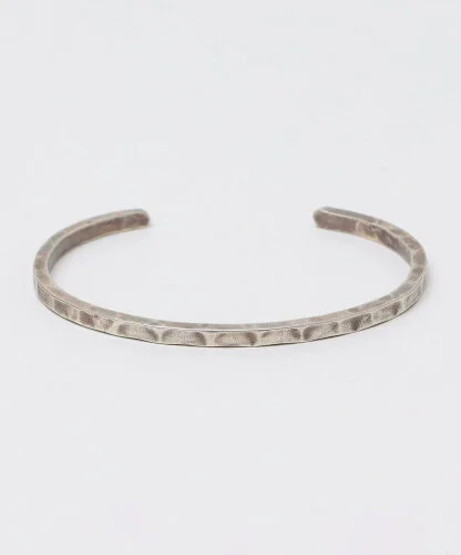 SHIPS: BRASS HAMMERED BANGLE