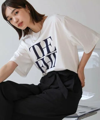 Bou Jeloud フロッキーロゴTシャツ