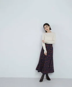 NATURAL BEAUTY BASIC ベロアラインドットフラワースカート