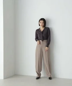 NATURAL BEAUTY BASIC スリムバレルラインパンツ