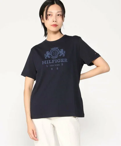 TOMMY HILFIGER (W)TOMMY HILFIGER(トミーヒルフィガー)レギュラーバーシティクレストクルーネックTシャツ