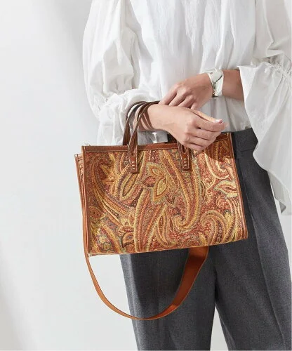 JOURNAL STANDARD L'ESSAGE 《予約》【A VACATION/
ア ヴァケーション】BREAD M ORANGE PAISLEY:トートバッグ