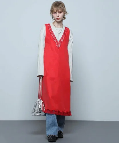 Vネックスリーブレスワンピース